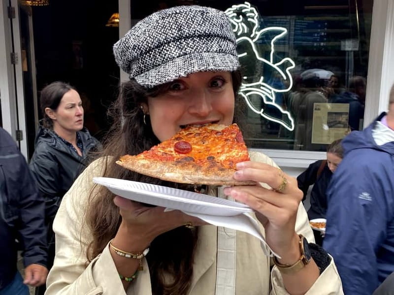 Dublin: Walking Tour for Foodies with Tastings - Guides who make the walking feel personal
