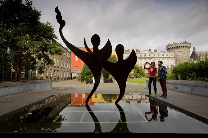 Essential Private Dublin walking tour for up to 6 people - Finishing at Dublin Castle
