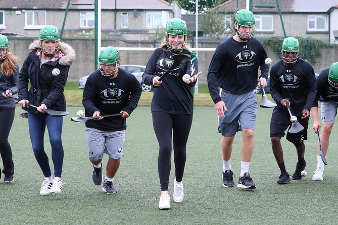 Experience Gaelic Games in Dublin - Taking the field for Gaelic football