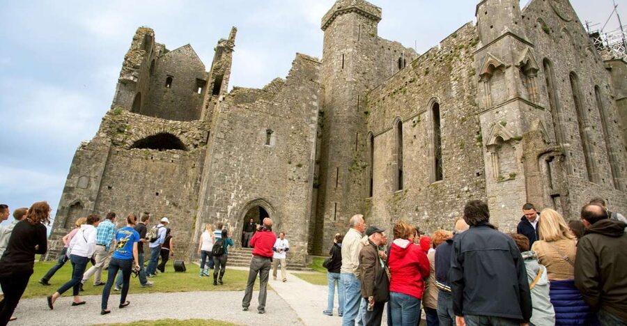 From Dublin: Blarney, Rock of Cashel and Cahir Castles Tour - Blarney Castle, the stone, and the gardens