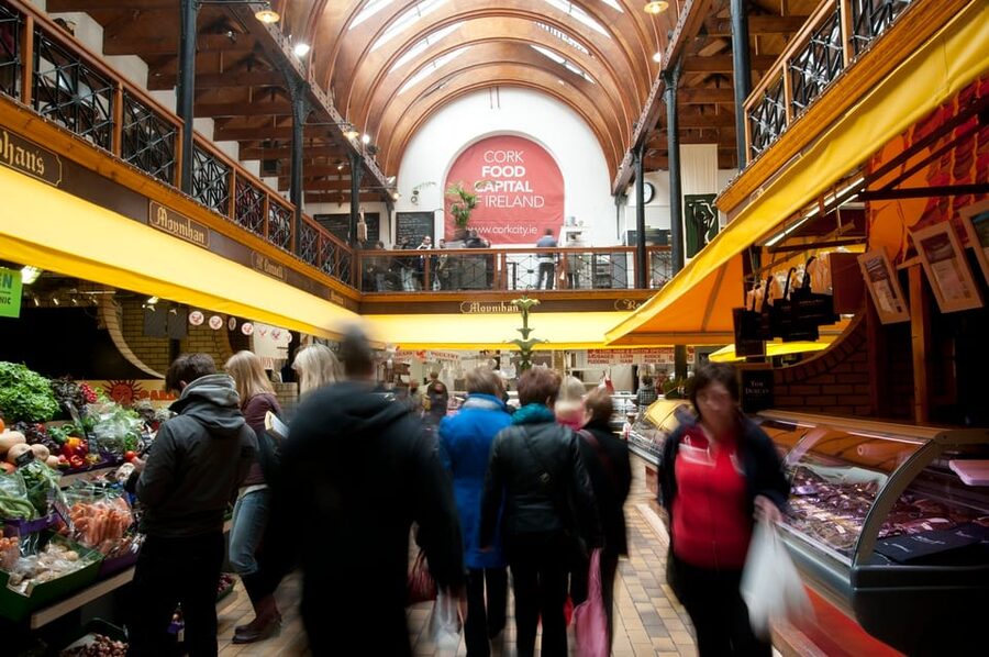 From Dublin:Cork,Cahir Castle,Rock of Cashel Tour in Spanish - Key points to know before booking