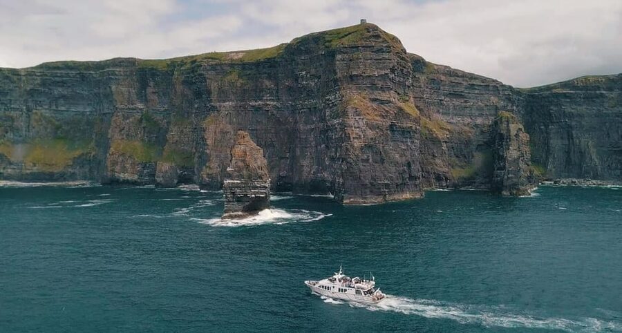From Dublin: Galway + Cliffs of Moher Boat Cruise in Spanish - Why the Atlantic view of the Cliffs of Moher matters