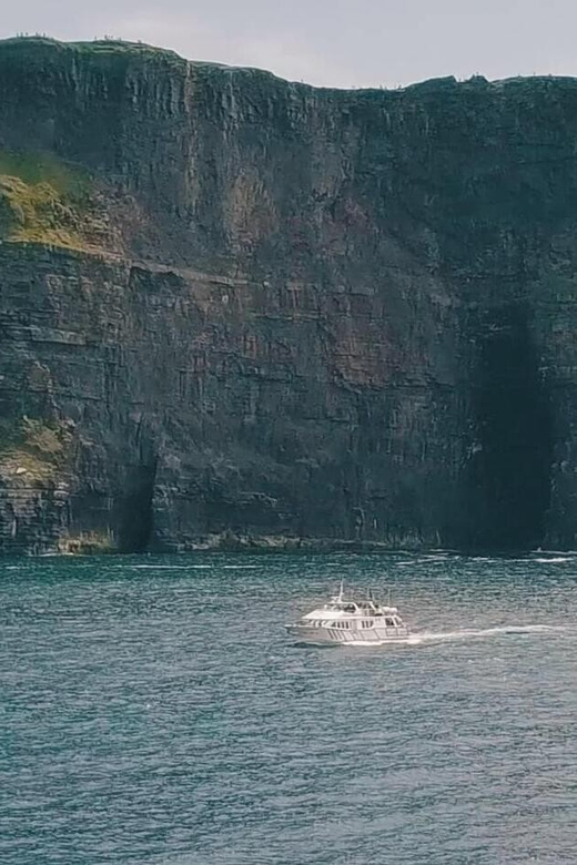 From Dublin: Galway + Cliffs of Moher Boat Cruise in Spanish - Who should choose this Galway and Cliffs cruise?