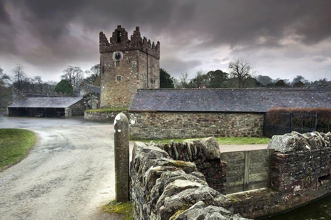 From Dublin: Game of Thrones Winterfell Locations Trek - Guides who worked as Game of Thrones extras