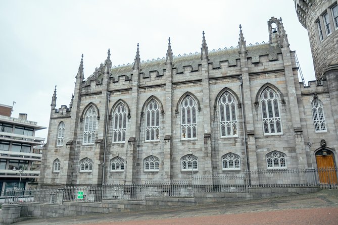 Full Coverage Dublin PRIVATE City Tour With Locals - Walking, weather, and the real pace