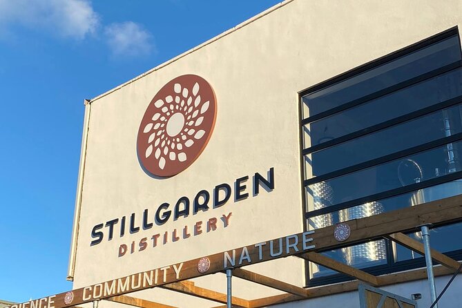 Gin Tasting Masterclass In Stillgarden Distillery - Comparing four gins with four suggested mixers