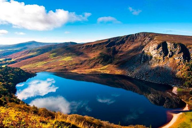 Glendalough & Wicklow Mountains Half Day Morning Tour from Dublin - Leaving Dublin through Sugar Loaf and Roundwood
