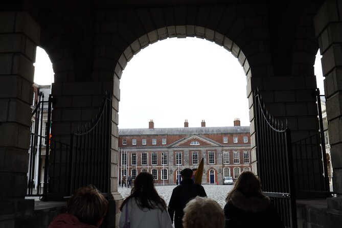 Macabre, Ghostly & Bloody Walking Tour - The General Post Office and the death of Cuchulainn