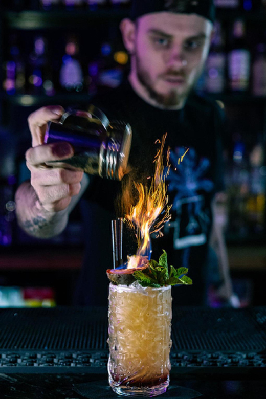 Premium Cocktail Class - The hands-on bar session
