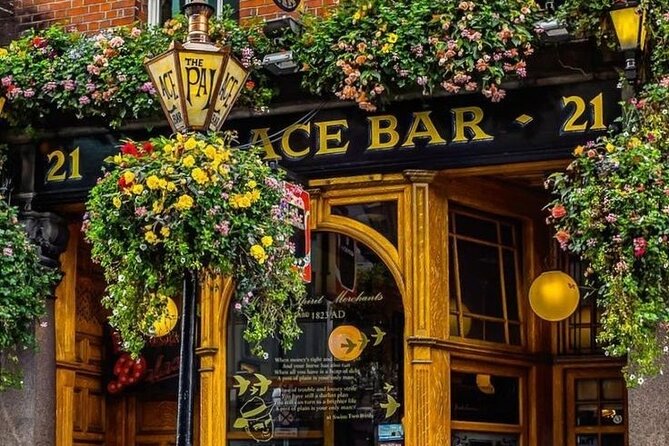 Premium Irish Whiskey Tasting Hosted by Local Dublin Expert - Meeting Derek and learning the pub story
