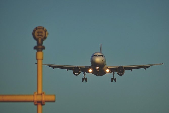 Private Dublin Arrival Transfer - Airport to Hotel / Accommodation - The best part: a driver who helps you settle in