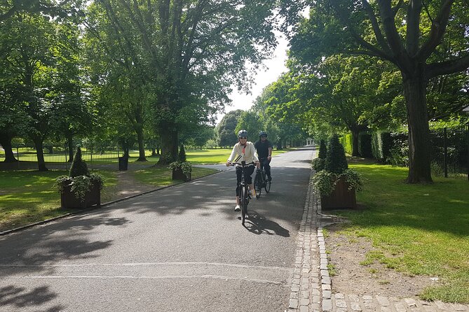 Private Dublin Historical and Heritage Tour by Bike - Dubh Linn Gardens and Dublin’s name