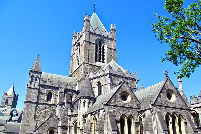 Private Dublin Sights and Pints (Walking Tour) - The Ha’penny Bridge and the River Liffey