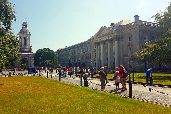 Private Fantastic Walking Tour of Dublin - Ha’penny Bridge and the River Liffey