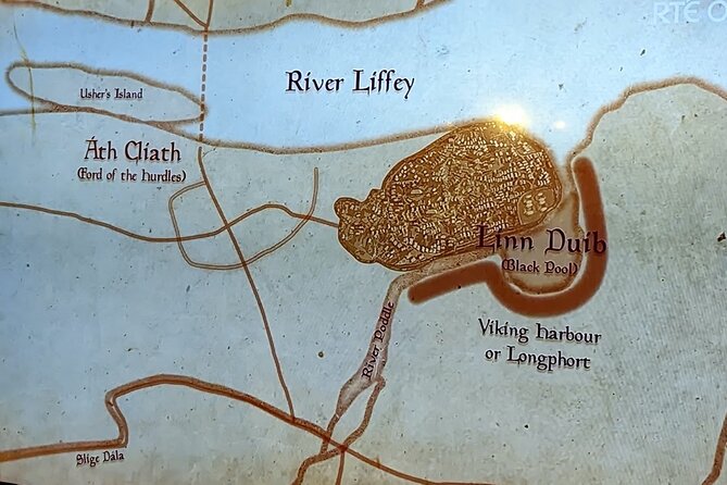 Private Guided Walking Tour in Dublin - The Brazen Head and a touch of pub culture