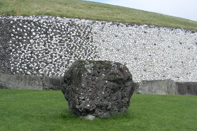 Private Luxury Tour of Newgrange and The Hill of Tara - Why Newgrange deserves the main share of your day