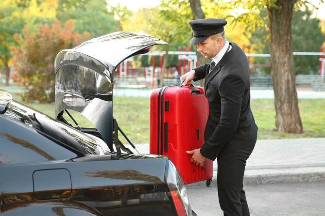 Private One-way Airport Transfer Dublin Airport To Dublin - From Dublin Airport arrivals to your hotel door