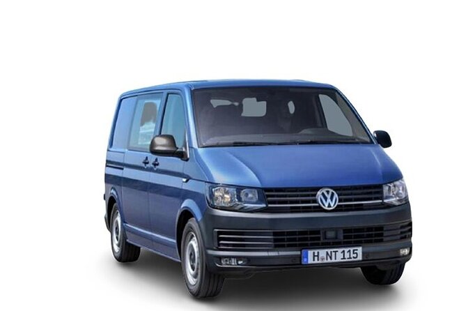 Private Transfer from Dublin airport to Dublin city center - One way Minivan - A calm first ride into Dublin