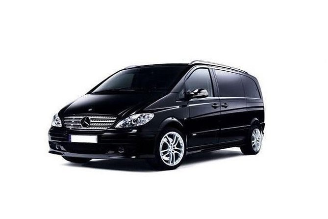 Private Transfer from Dublin city Center to Dublin airport One way Minivan - Why a private Dublin airport ride can be worth it
