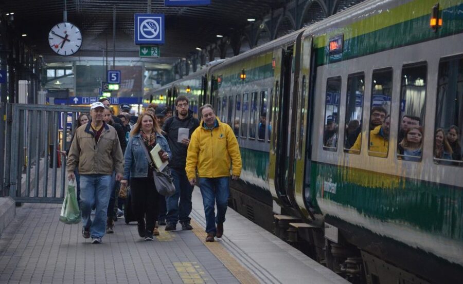 Rail Tour: The Cliffs of Moher & Bunratty Castle Tour - A long west coast day from Dublin