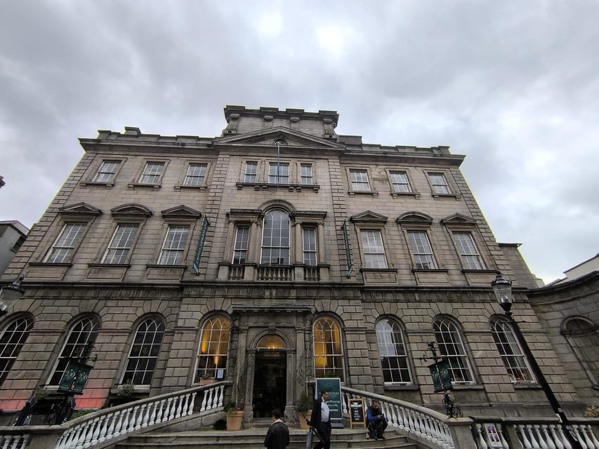 Secret and unusual Dublin: guided walking tour - Music, literature, and the city’s creative side