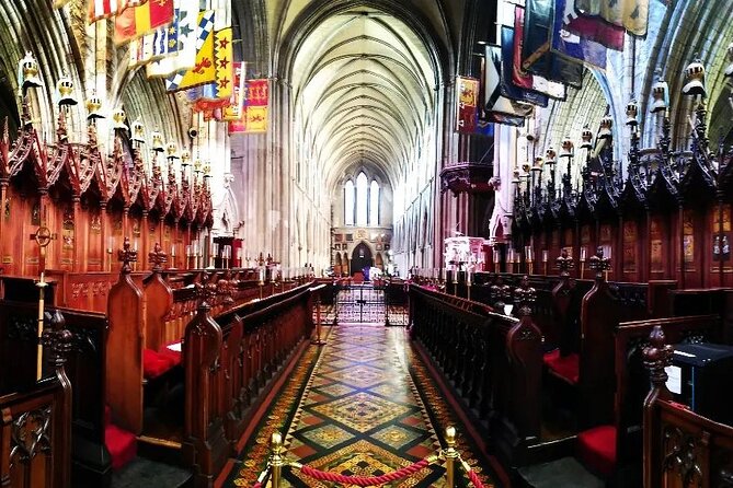 Semi-Private (8people max) 2.5 Hr Dublin Walking Tour - Dublin Castle, invasion, and the space between fact and legend