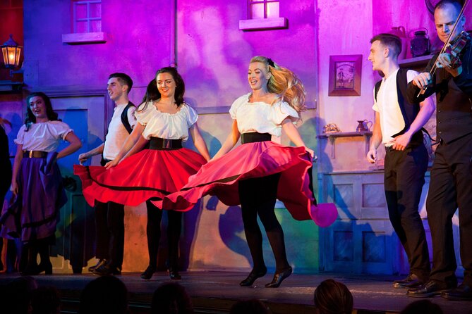 Skip the Line: Irish Night Show Including 4-Course Dinner Ticket - Who Will Enjoy This Most?