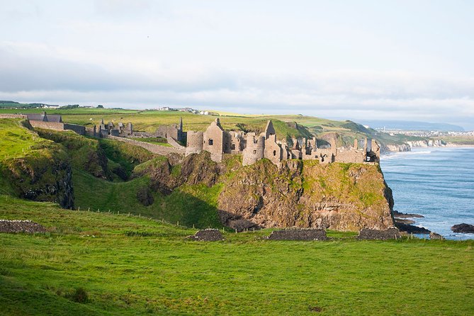 Spanish Belfast And Giants Causeway Tour - Is $105.46 a fair price?
