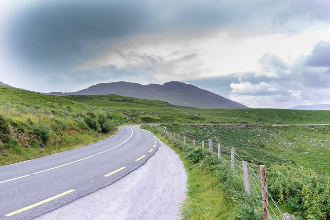 Sustainable Ring of Kerry Rail Tour from Dublin - The Lakes of Killarney and Ladies View