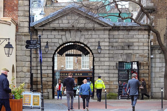 The Best of Dublin - Highlights and Hidden Corners - A compact walk through Dublin’s old center