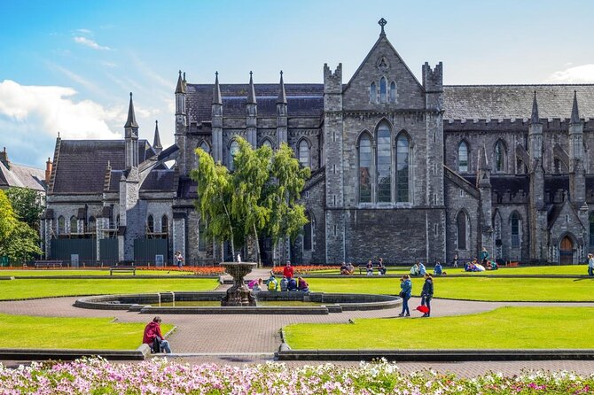 The Dublin Incident: Alien, Whiskey & Clues Exploration Game - Dublin sightseeing with a clue in your pocket